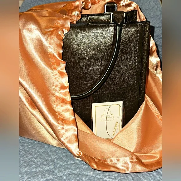 Calvin Klein Brown Leather Crossbody Bag - Picture 3 of 14